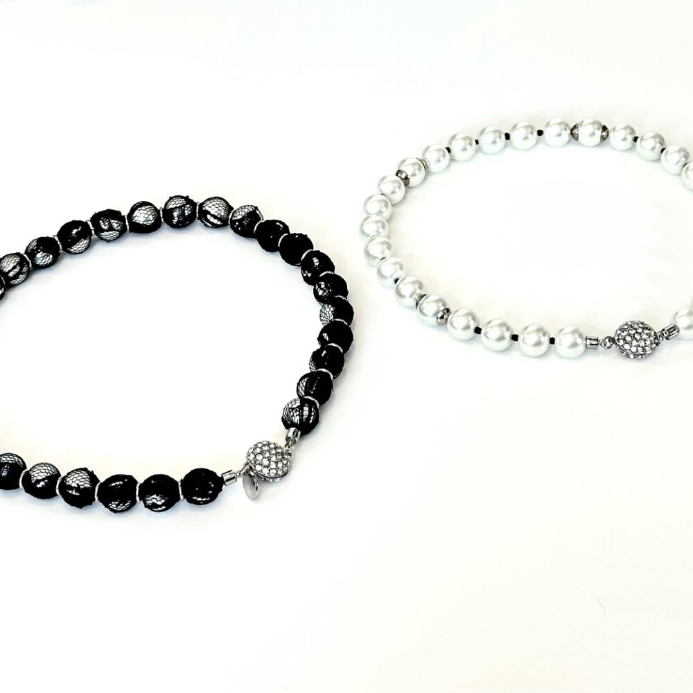 **2 necklaces in 1-Wear it 3 Ways** WHBM Long Black Lace Wrapped Pearl Necklace - Picture 8 of 16